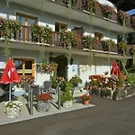 Casa de hóspedes Isabella 3*